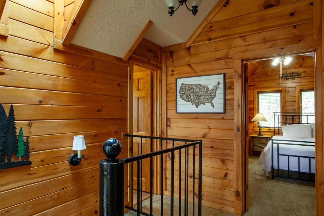 Bear Crossing Mtn View Game Room Gatlinburg Exterior photo