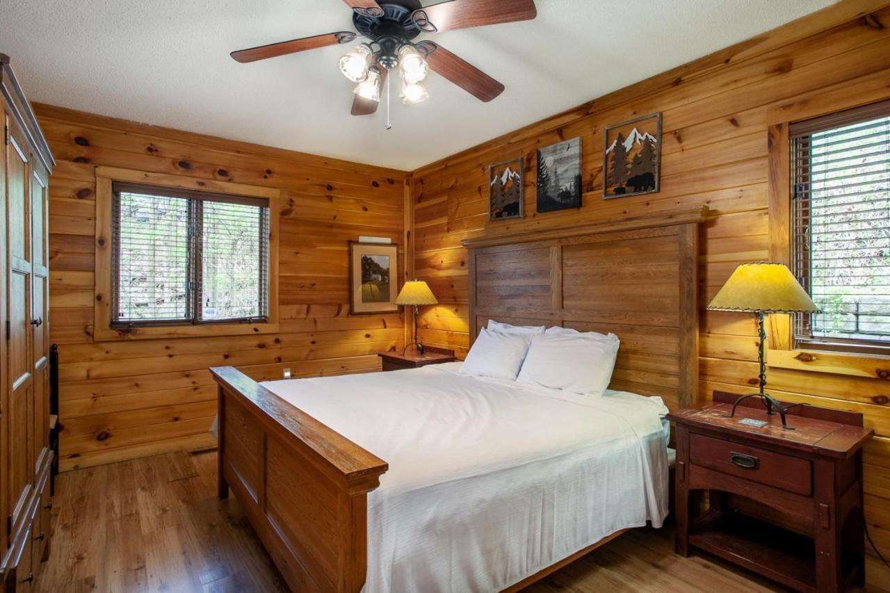 Bear Crossing Mtn View Game Room Gatlinburg Exterior photo