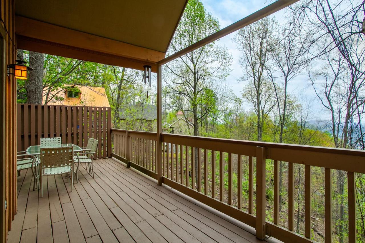 Bear Crossing Mtn View Game Room Gatlinburg Exterior photo